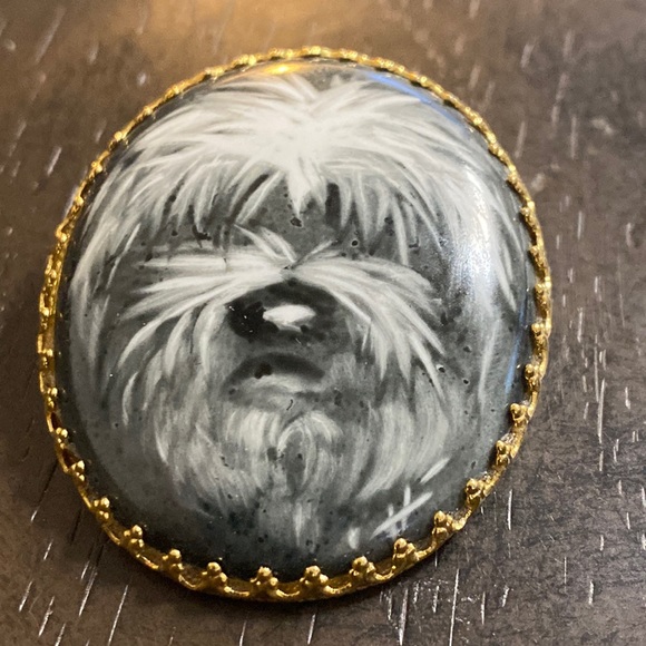 Hand Painted Grey and White Shaggy Dog Brooch - Picture 2 of 6